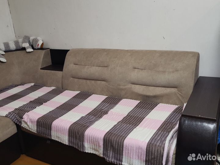Большой угловой диван раскладной бу