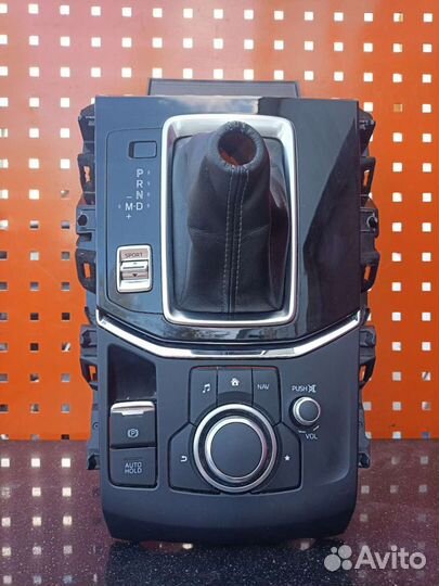 Панель консоль Мазда сх-5