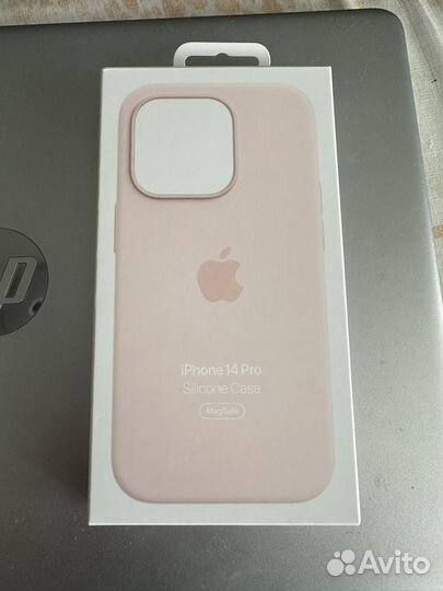 Оригинальный чехол на iPhone 14 pro