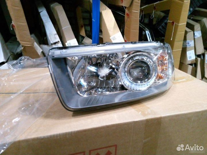 Фара левая Chevrolet Captiva 2012-2016