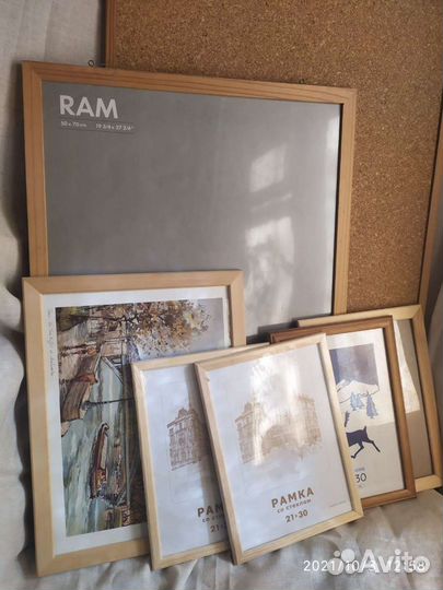 Деревянные рамки для картин и фотографий