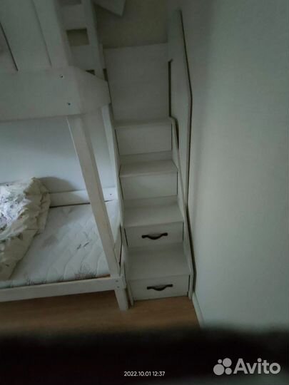 Кровать чердак из массива