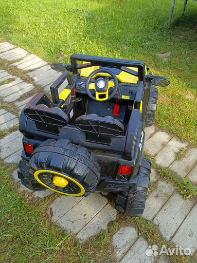 Детский электромобиль