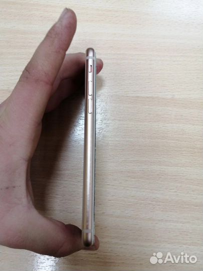 iPhone 8