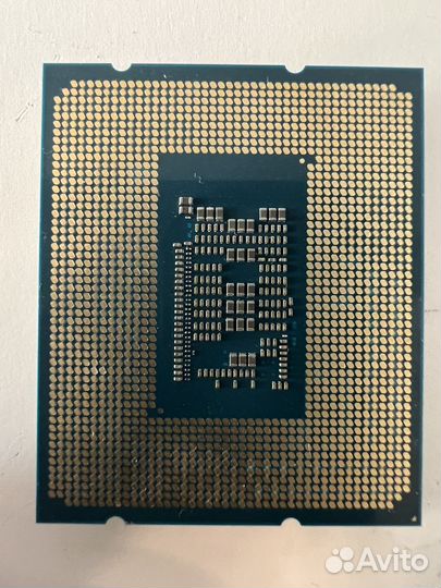 Процессор Intel Core i3-12100F LGA1700