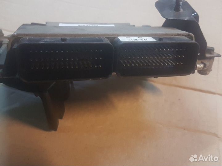 Блок управления двигателем chevrolet spark M200