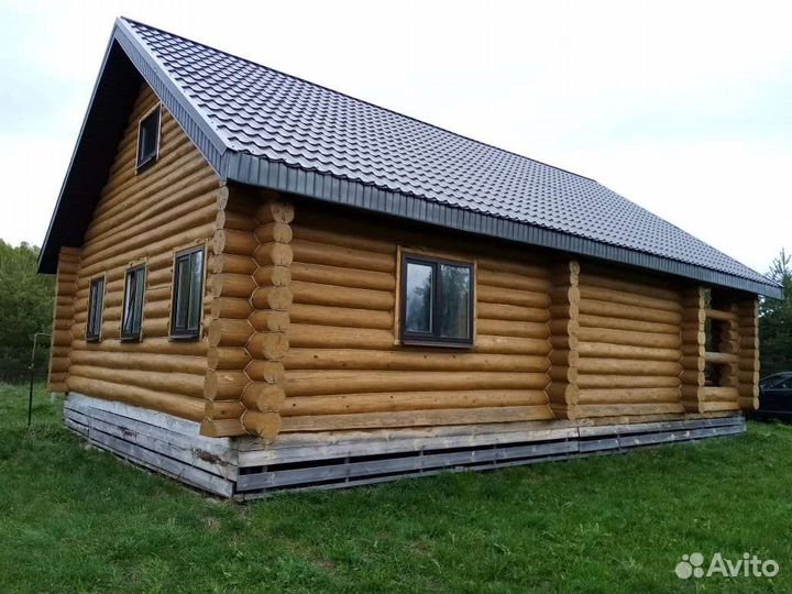 Строительная бригада возможно с нашим материалом