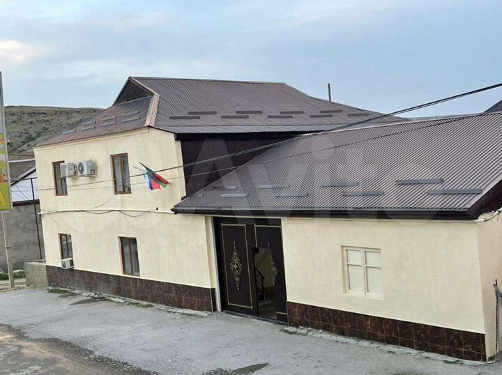 Дом 300 м² на участке 5 сот.