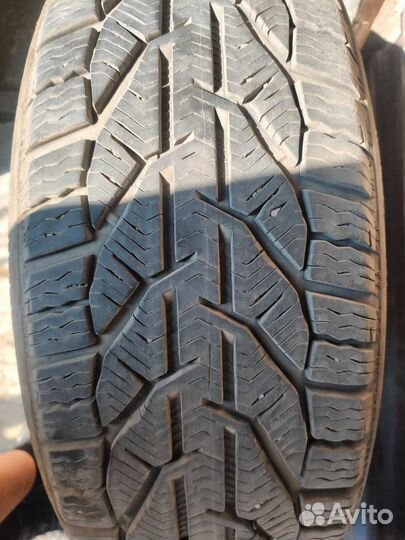 Kormoran Snow 215/55 R18