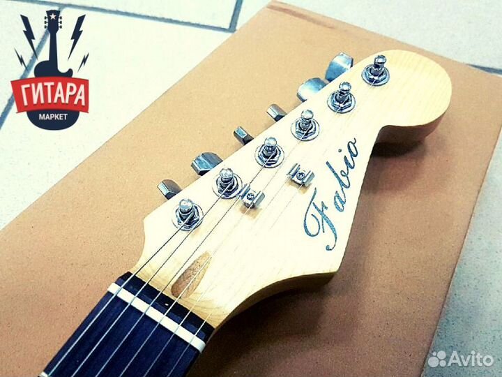 Новая электрогитара Fabio ST100 WH белая