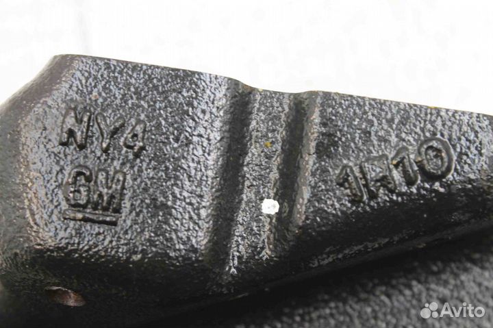 Кронштейн опоры двигателя с роликом Chevrolet