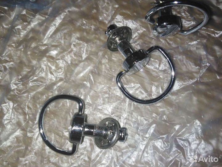 Оригинальный винт фиксатор Yamaha RS Venture Nytro