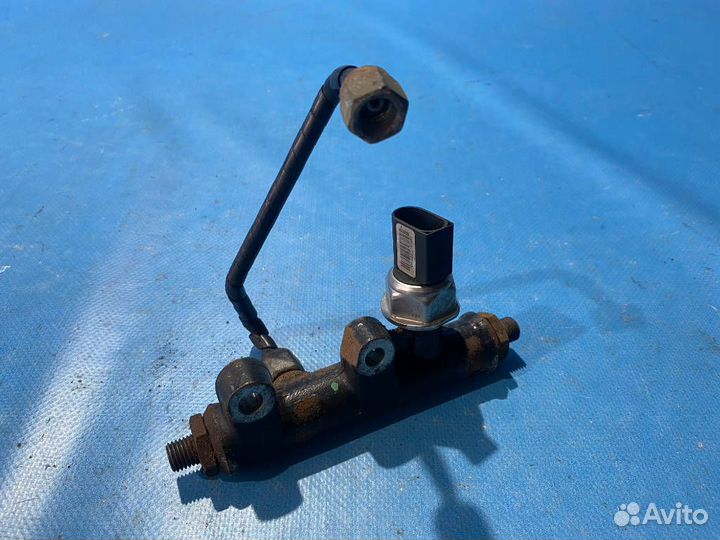 Топливная рейка Land Rover Discovery 2.7 276DT