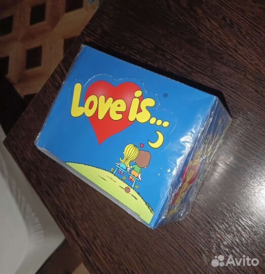 Жевательная резинка love is