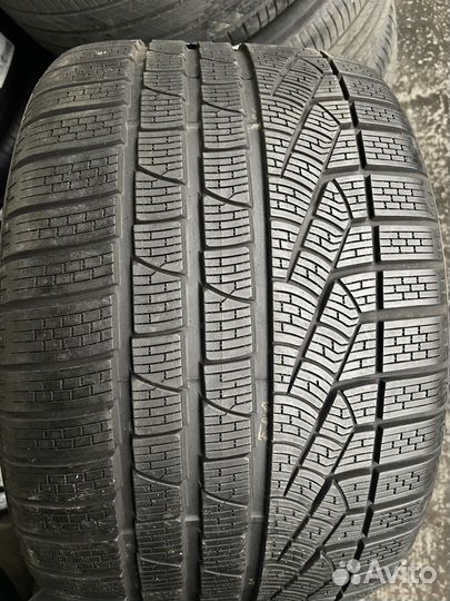 Pirelli Winter Sottozero 240 Serie II 255/35 R19 и 295/30 R19