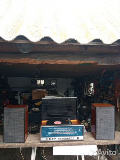 Приёмник с колонками