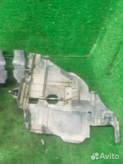 Крепление фары Volkswagen Touareg I 2.5 TDI 2005