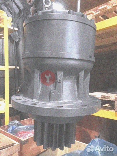 Поворотный редуктор Hitachi ZX30 4486557