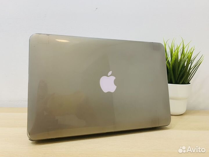 Apple MacBook Air 11 2011