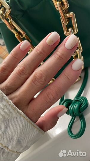 Маникюр педикюр