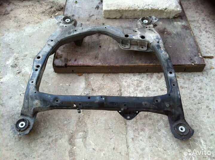 Подрамник для lexus RX-300