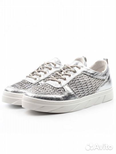Новые Кроссовки 37р Серебро
