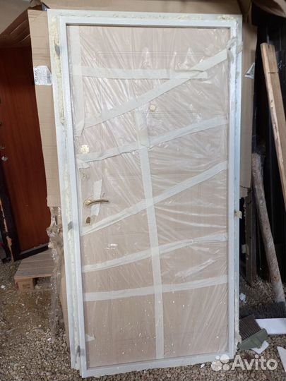 Металлическая дверь бу