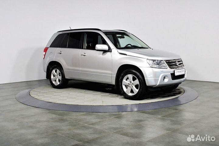 Suzuki Grand Vitara 2.4 AT, 2011, 136 131 км