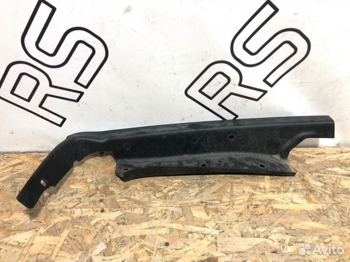 Водосток багажника задний правый Bmw 5-Series Gran