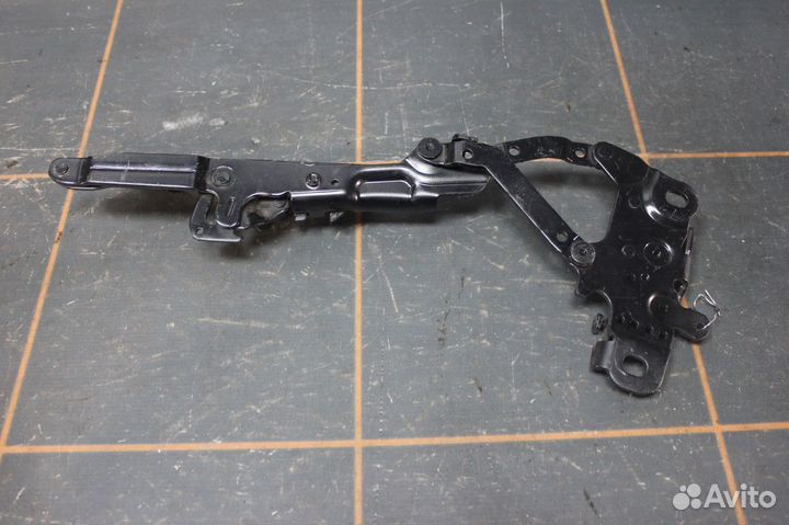 Петля капота левая - BMW 1 F20 (2009-2014гг)