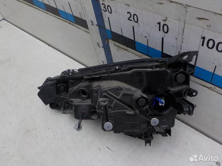 Фара правая Lexus UX200/UX250h/UX300e