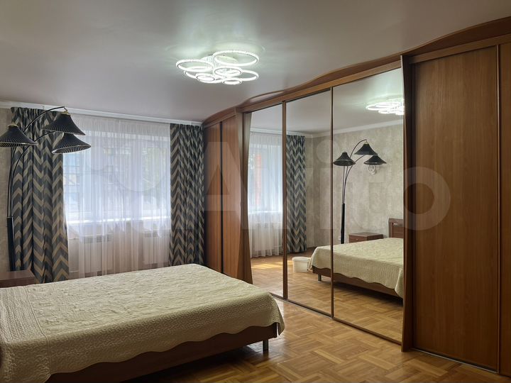 3-к. квартира, 105,8 м², 3/9 эт.