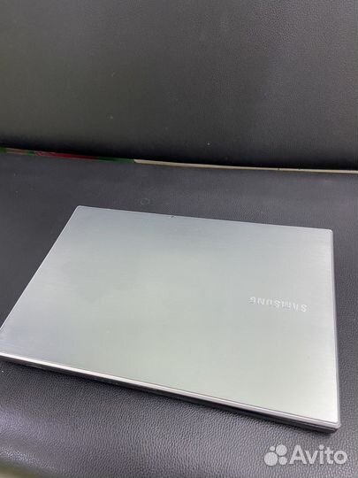 Ноутбук samsung на intel core i5