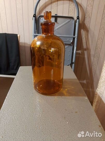 Бутылочка с притертой пробкой 0,5 литра