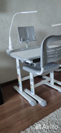 Растущая парта и стул