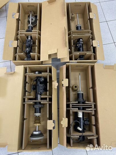 Амор.стойка задняя левая BMW 7 F01