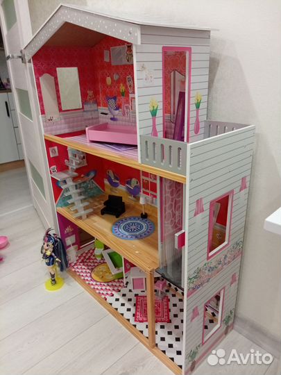 Домик кукольный