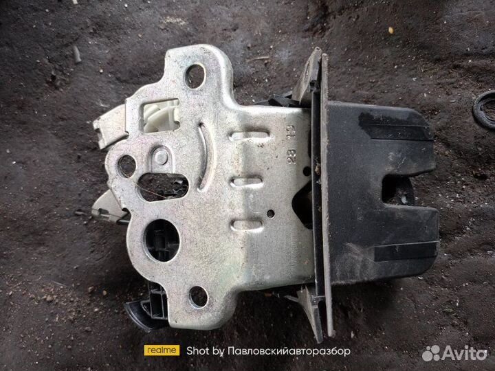 Замок багажника Skoda Octavia 5E cjsa 2014