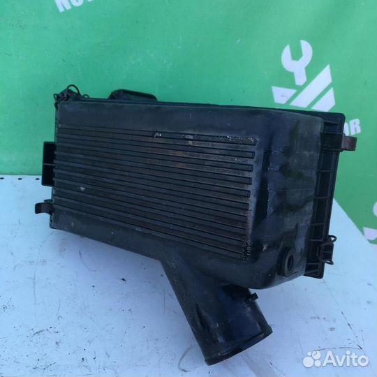 Корпус воздушного фильтра Тойота Карина Е