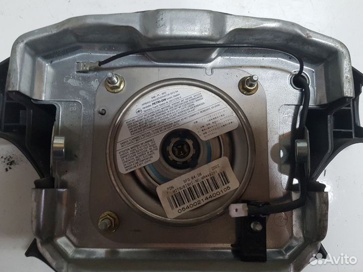 Подушка безопасности в руль Митсубиши Каризма рест