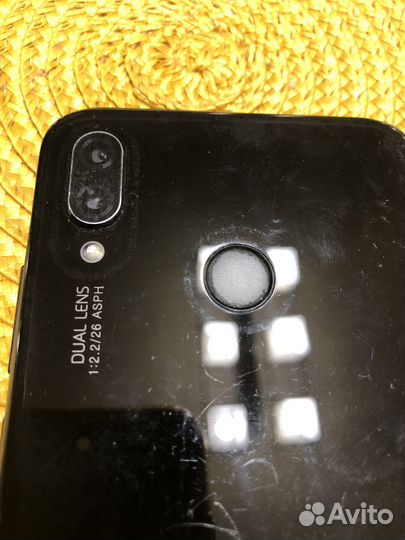 HUAWEI P20 Lite, 4/128 ГБ