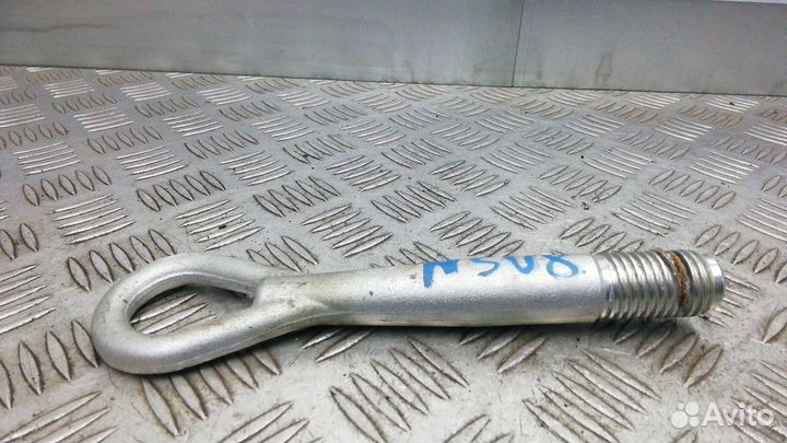 Крюк буксировочный на Nissan X-trail T31