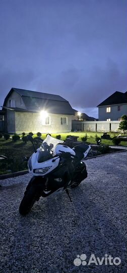 Kawasaki z1000sx ninja1000