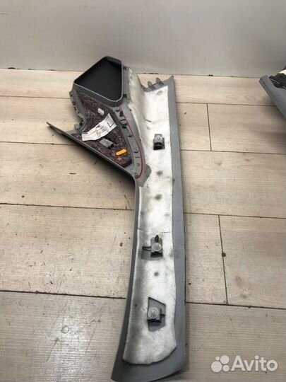 Накладки на стойки лобового Mercedes Vito W639