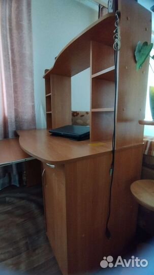 Компьютерный стол