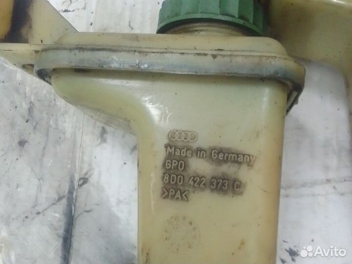 Бачок гидроусилителя руля 8D0422373C