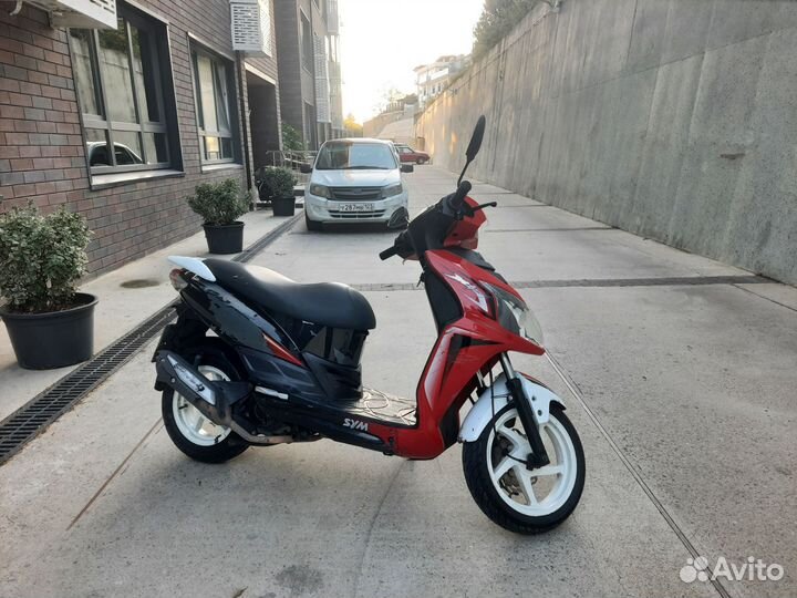 Sym 125 jet 4