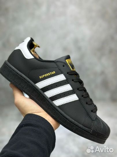 Кроссовки Adidas Superstar