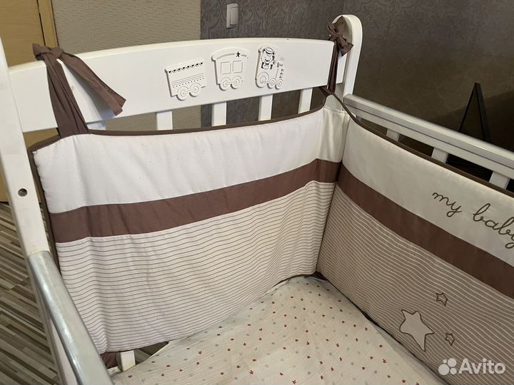 Детская кровать с маятником и ящиком