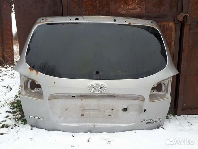 Заднее стекло на хундай санта фе 2